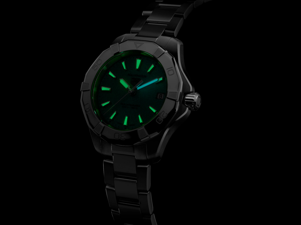 Tag Heuer Aquaracer Professional 200 Solorgraph
