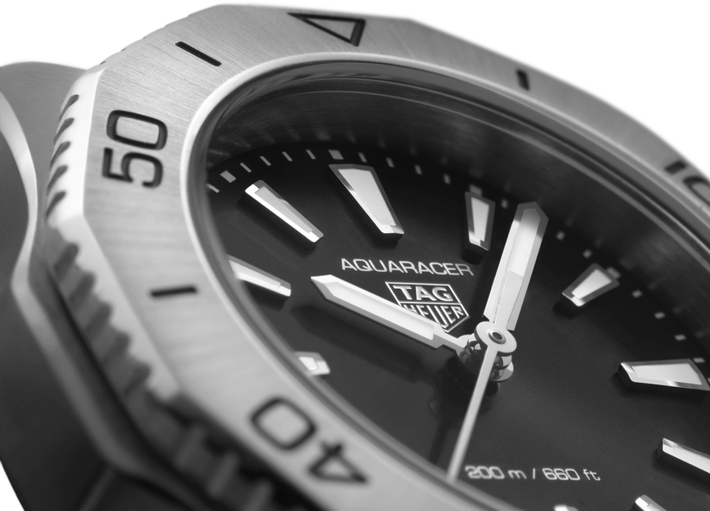 Tag Heuer Aquaracer Professional 200