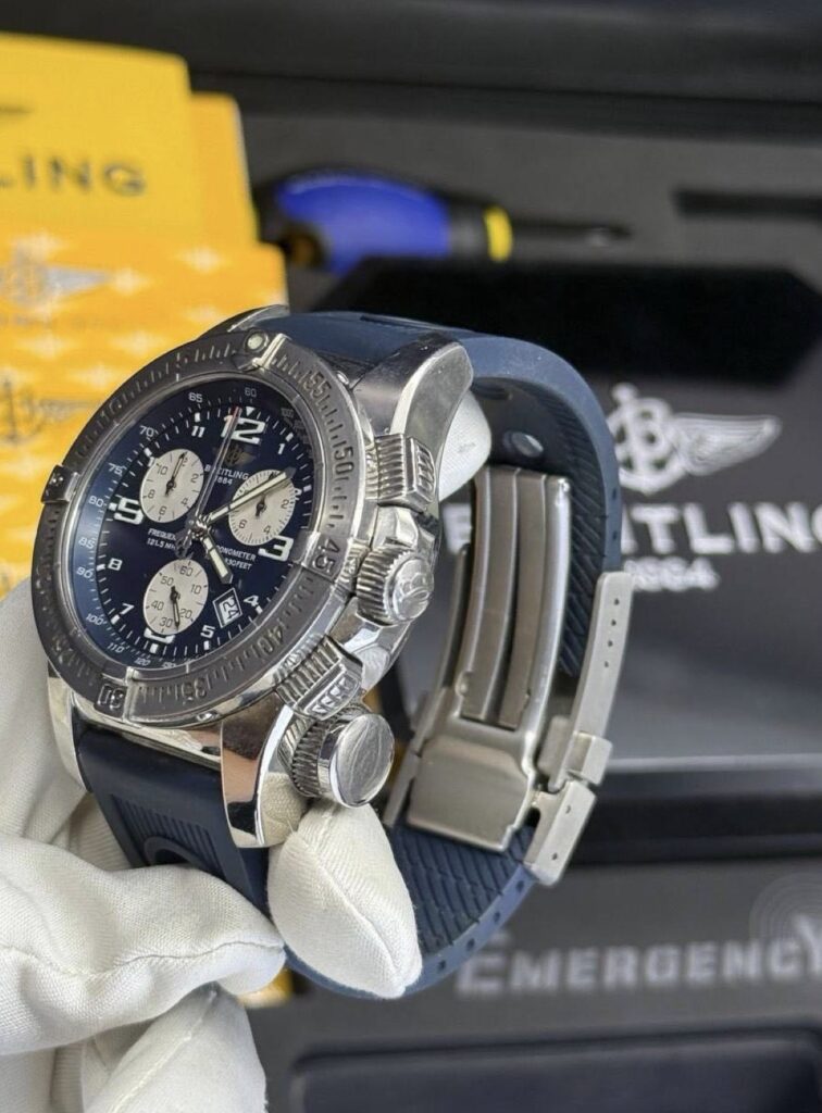 Breitling Avenger